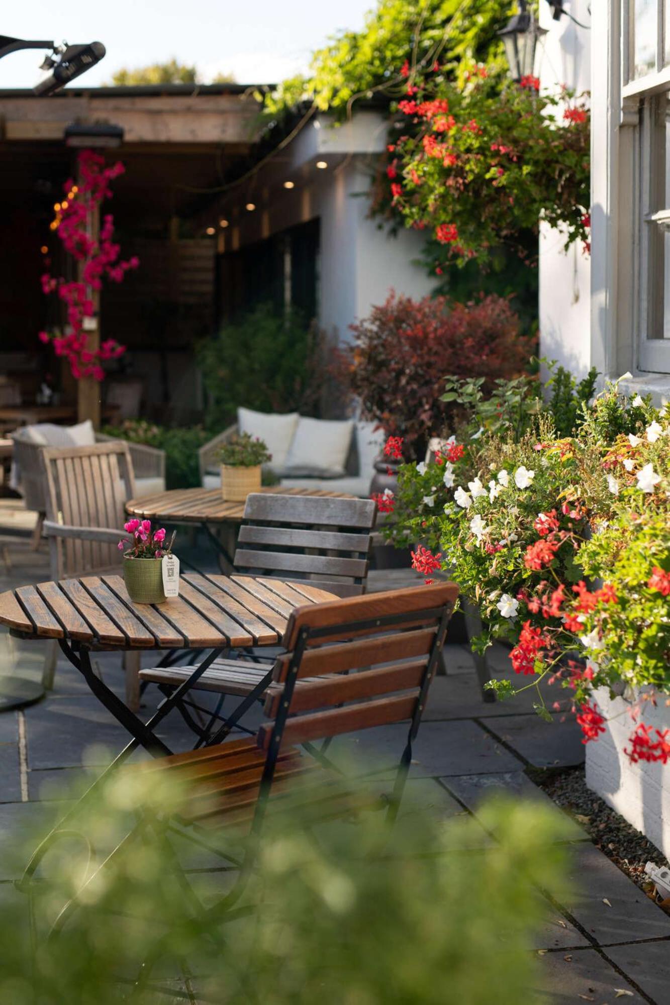 Отель The Carpenters Arms Тонбридж Экстерьер фото